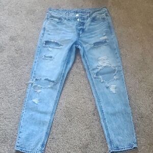 American Eagle distressed jeans